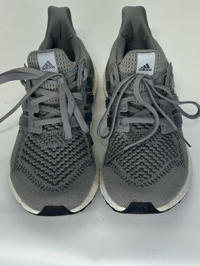 Adidas Ultra Boost Grey Knit Lace-Up Running Shoes Mens Size 6 Womens Size 7.5